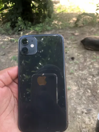 iPhone 11