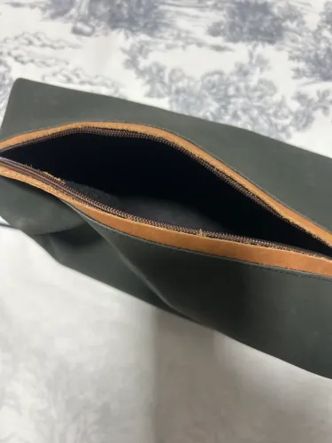 Necessaire democrata