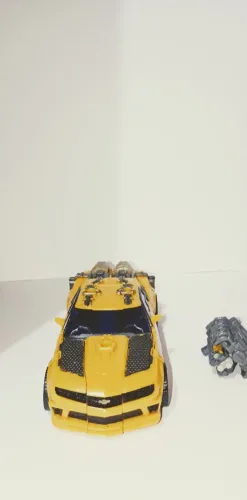 Para peças ou reposição - Bumblebee deck Mecha deluxe nitro DOTM