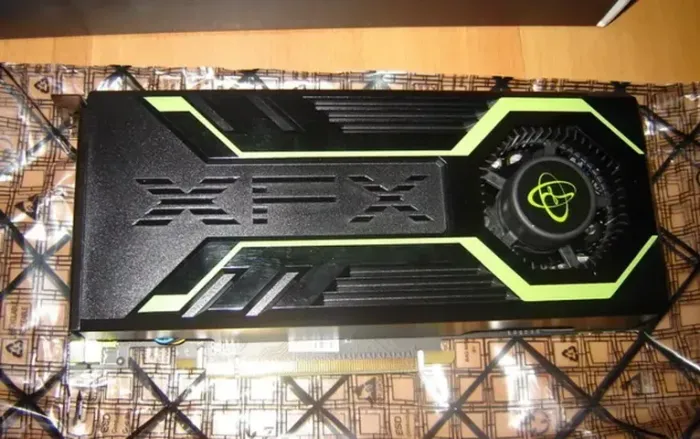 Placa de Video Geforce GTS 250 XFX
