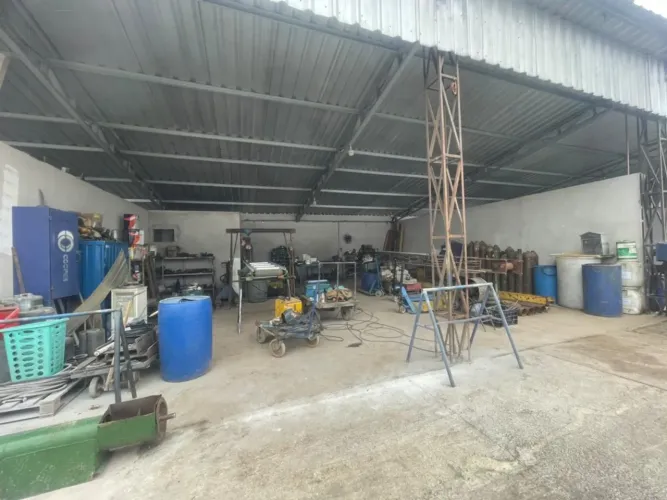 Galpão para alugar por R$ 4500.00, 150.00 m2 - BRUDERTHAL I - GUARAMIRIM/SC