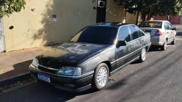 Chevrolet Omega GLS 2.2 / 2.0 (álcool) 1993
