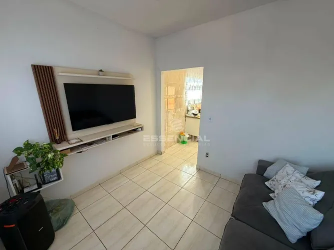 Casa com 2 dormitórios à venda, por R$ 280.000 - Jardim Itamarati - Botucatu/SP