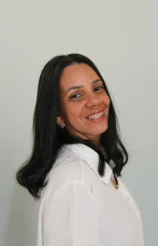 Fotógrafa iniciante (Sessão de fotos sem custo - apenas taxa de deslocamento)