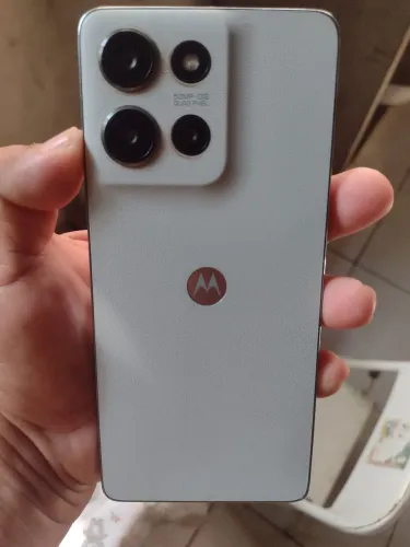 Vendo moto G75 com nota fiscal e acessórios 