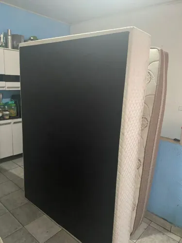 Cama de casal com colchão em ótimas condições de uso sou da zn lauzane paulista sp