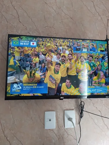 Tv AOC ROKU 32 EXCELENTE