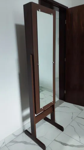 Toucador Armário com Espelho - Altura=1,82(com pés) - Largura=0,50 - Profundidade=0,15