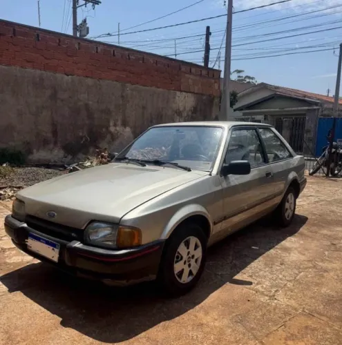 Ford Escort L/lx 1.6 1989