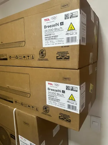 Ar condicionado TCL 24000 Btus inverter Wi-Fi IA breezein novas