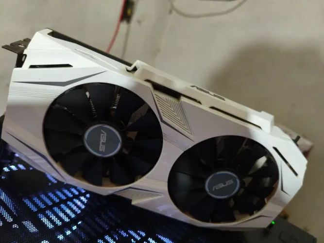 Placa de video GTX 1060 6gb Branca Asus