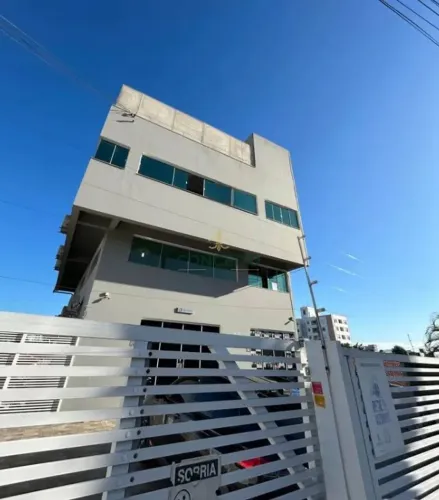 Sala Comercial  Andar Inteiro para Locação no Estreito!