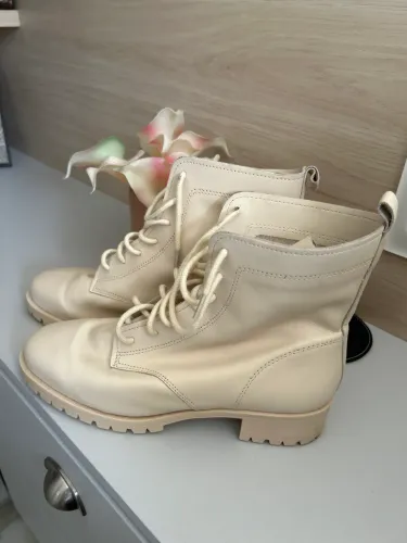 Vendo Bota Arezzo e aceito cartão