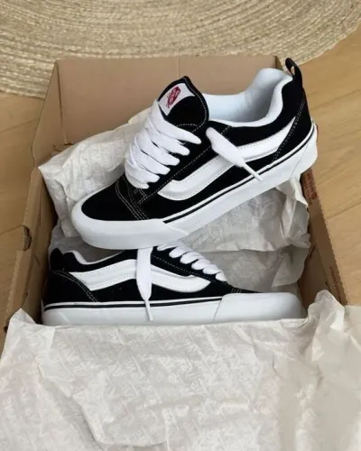 Tenis Vans Preto knu Adulto 