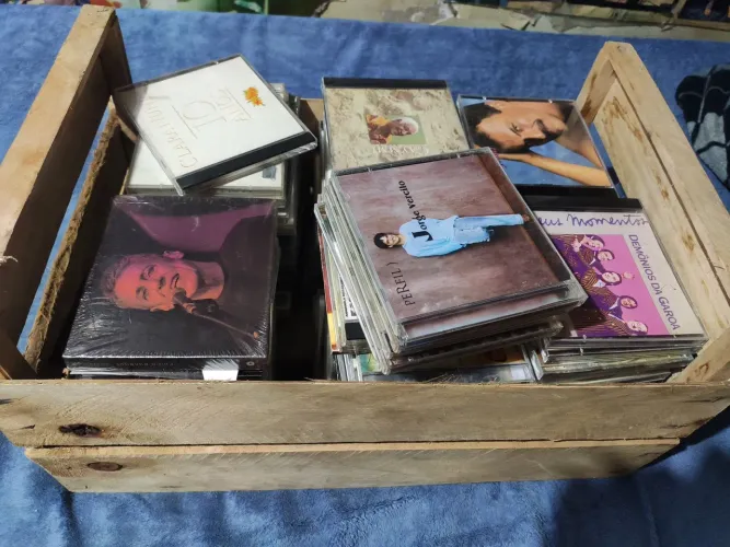 MPB lote com 150 cds de MPB originais