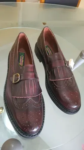 Sapato couro com solado em Borracha Latex, NOVO!