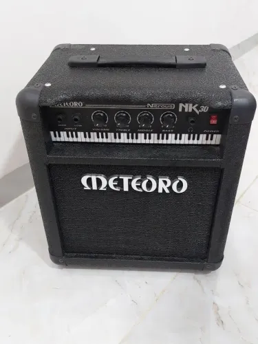Amplificador Cubo Teclado Meteoro Nitrous Nk30 + Suporte Ibox(brinde)