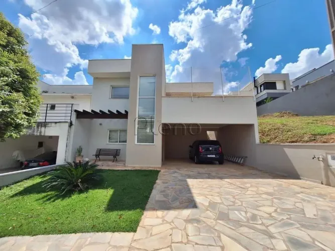 Casa à Venda no Condomínio São Lourenço, Valinhos, no bairro Vila Capuava.