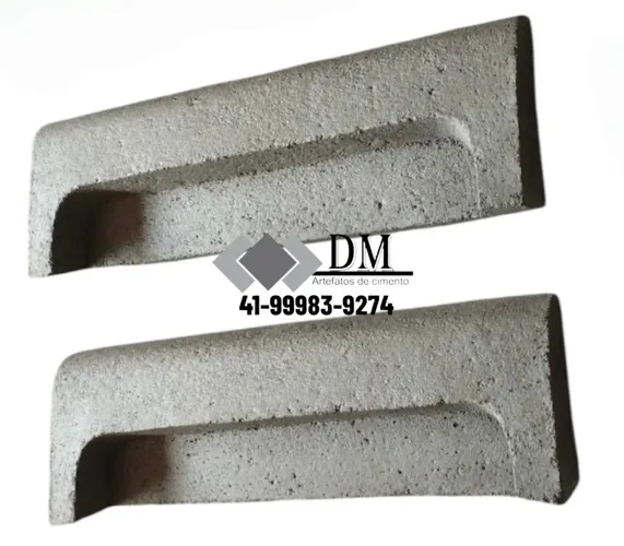 Meio fio boca de lobo 