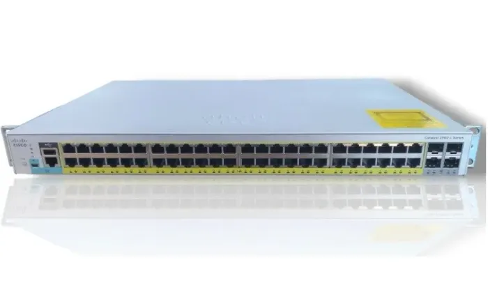 Switches Cisco Catalyst 2960-L 48Portas 10/100/1000 4 portas uplink SFP
