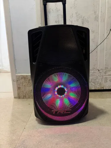 Caixa de som ativa TRC359 de 360W