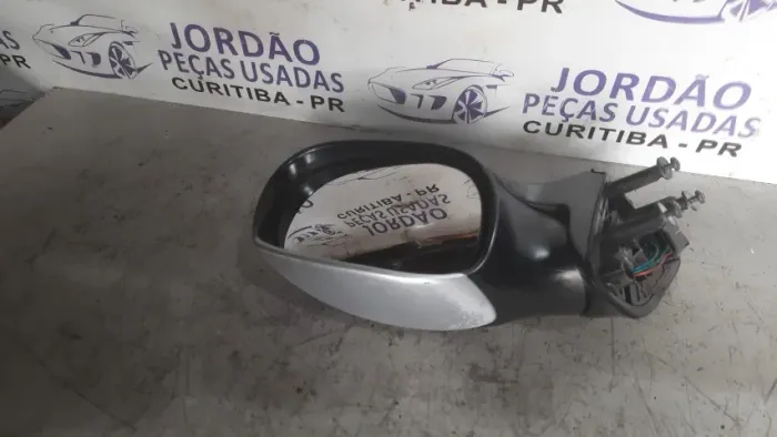 Retrovisor elétrico Xsara Picasso lado direito.