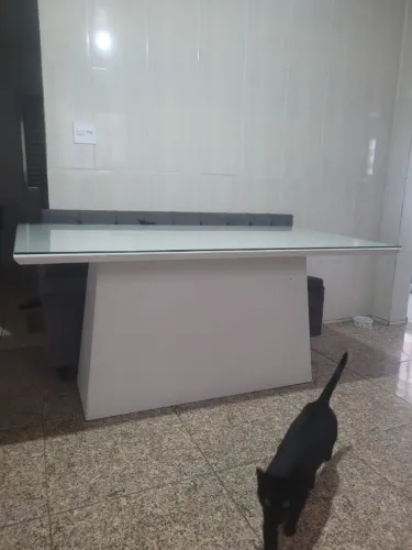 Mesa de jantar + tampo de vidro + canto alemão