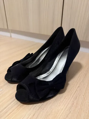Sapato Peep Toe Preto Durval 37
