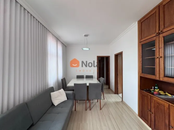 Apartamento mobiliado no Sagrada Família | 03 Quartos com Suíte | 02 Vagas Cobertas