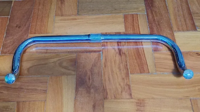 Guidão bicicleta estilo Bullhorn ferro cromado 45,5 cm