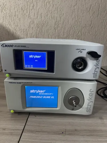 Insuflador e fonte de Luz Stryker 