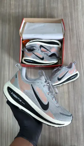 Nike ZoomX - Conforto e Estilo para Correr