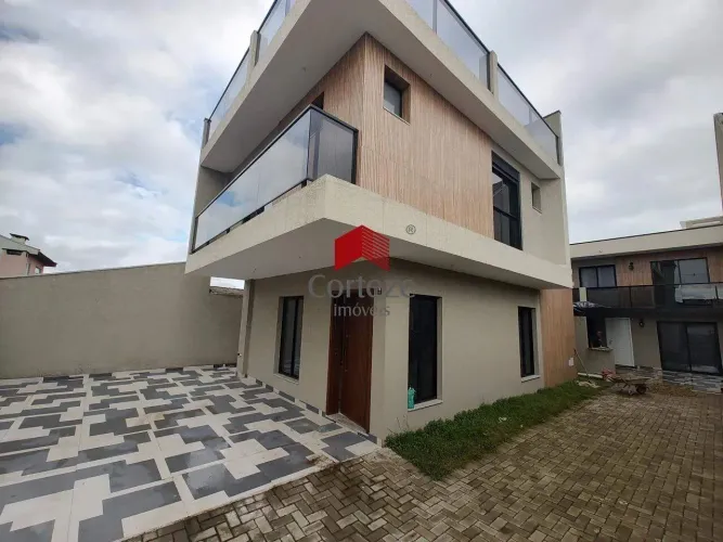 Sobrado em condomínio com 142m² 3 quartos, à venda, no bairro Xaxim em Curitiba
