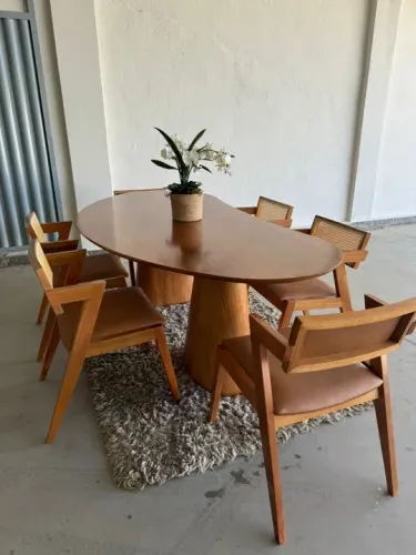 Conjunto Sala de Jantar Madeira Maciça com 6 Cadeiras Zeus Tela Ratan Cinamomo - Bordinhon