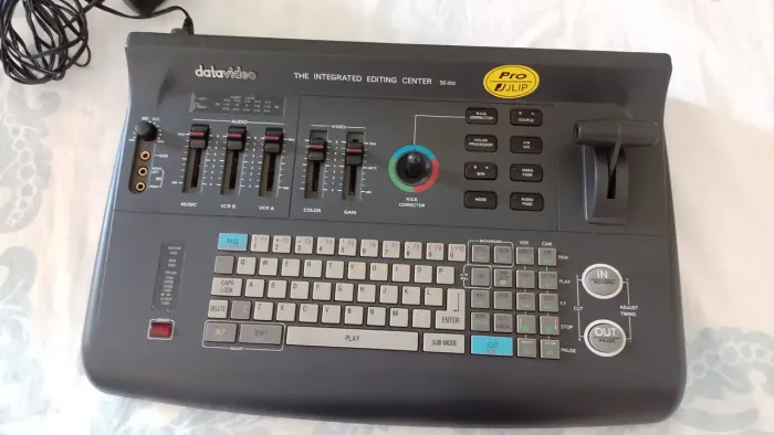 Data vídeo SE-200