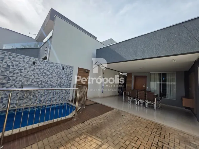 Casa charmosa e pronta para morar na 407 Sul! Com 3 quartos, sendo 1 suíte com 126 m² de á