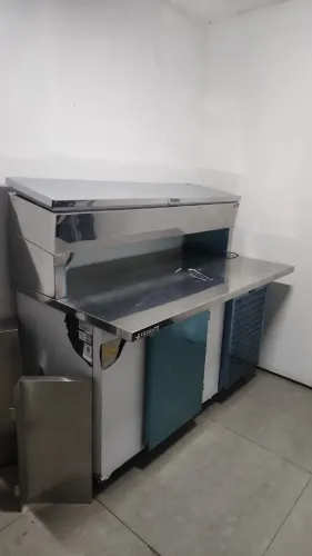 Balcao refrigerado codimentadora