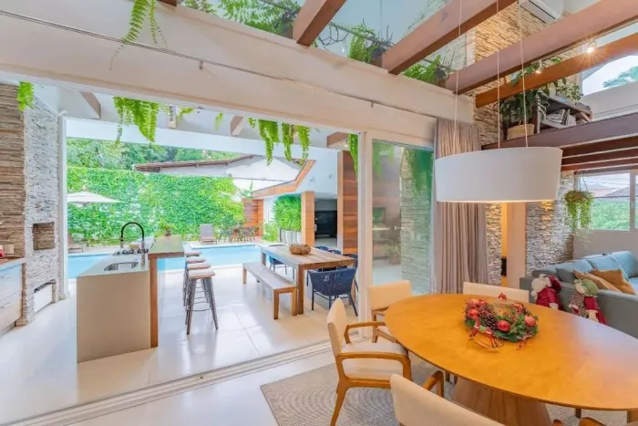 Propriedade Residencial e Comercial Diferenciada, à Venda no bairro Velha em Blumenau