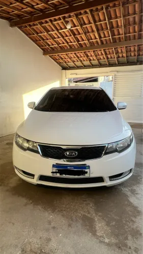 Kia Motors Cerato 1.6 16V Aut. 2013