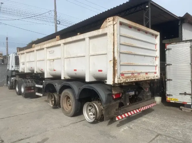 Carreta Caçamba Basculante randon