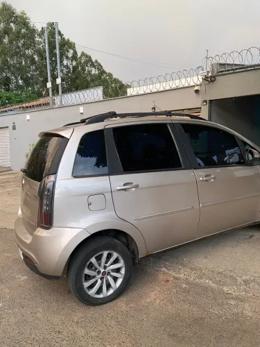 Fiat Idea Attractive 1.4 Fire Flex 8V 5P 2015