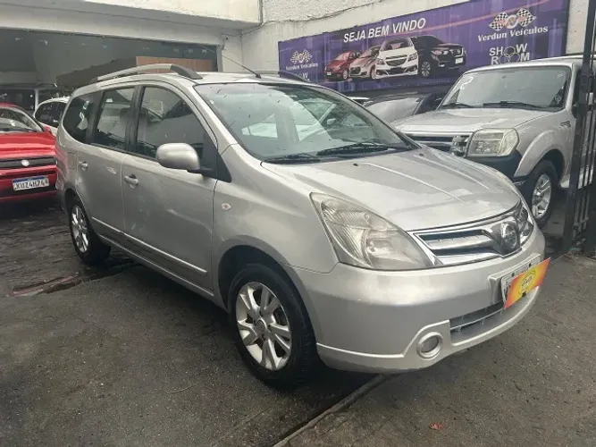 Nissan Livina Grand SL 1.8 Automática 2014 Top de linha - 7 lugares - Nova demais!