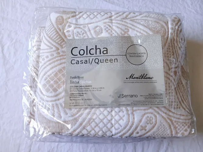 Colcha de cama ótima qualidade nova sem uso...casal Queen 