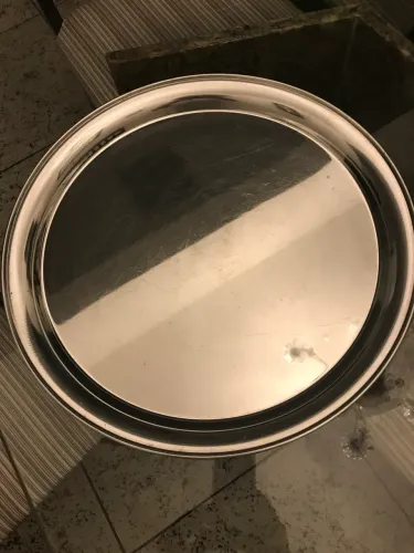 Vendo bandejas de garçom semi novas.