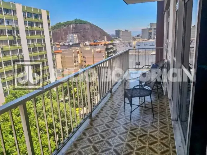 JULIO BOGORICIN VENDE RUA MARQUES DE VALENÇA - APARTAMENTO 150 METROS - VARANDÃO - 3 QUART