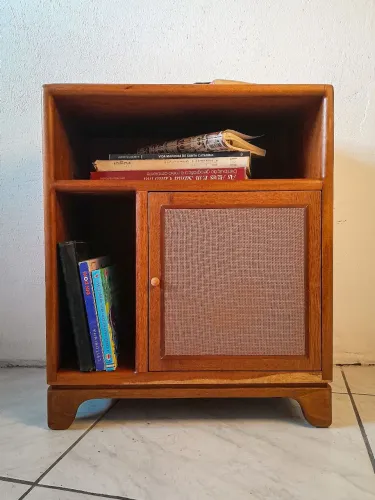 Mesinha de cabeceira/sala