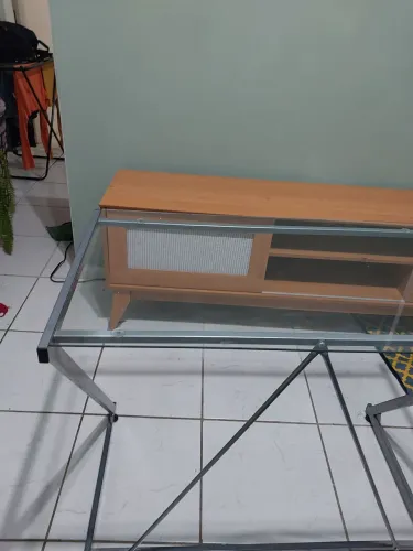 Mesa de escritorio de vidro