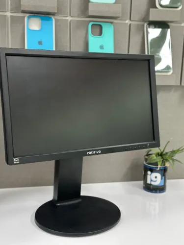 Monitor Positivo 19eb13p 18,5" - Vga/Dvi - Base Regulavel SEMI NOVO.