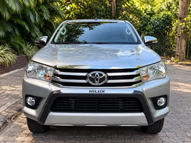 Toyota Hilux CD SRV 4X4 2.8 TDI Diesel Aut. 2016
