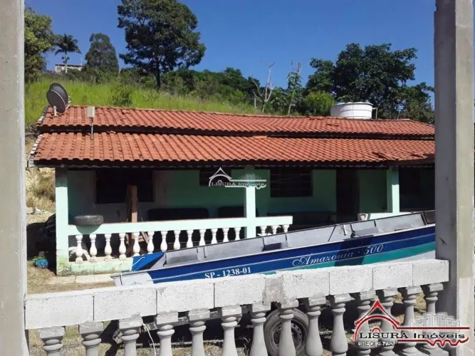 CHÁCARA PROXIMO A REPRESA EM SANTA BRANCA SP estuda troca por casa